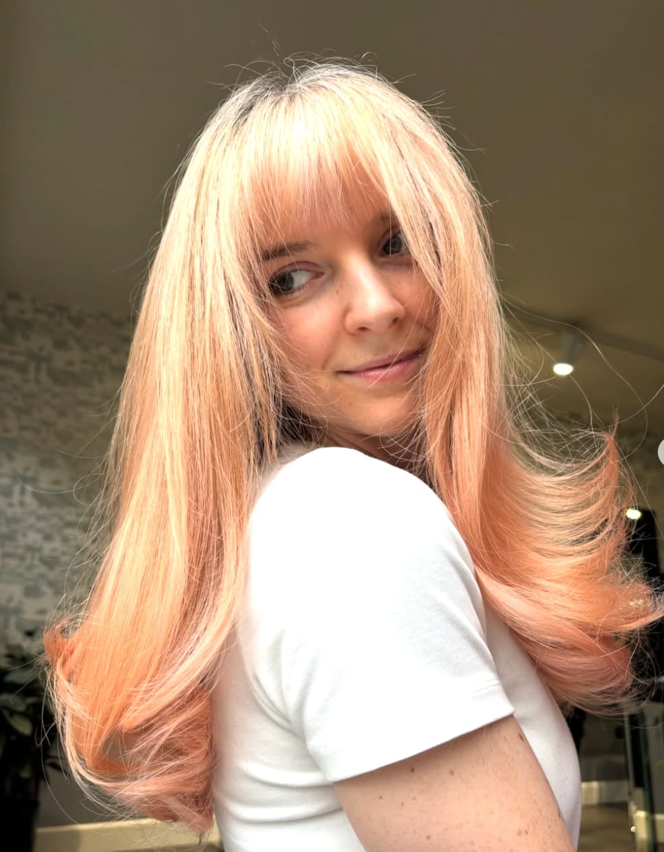 Mid-Back Rose Gold Strawberry Blonde With Long Layers Mid-Back Rose Gold Strawberry Blonde With Long Layers — Trendy Strawberry Blonde Hair
