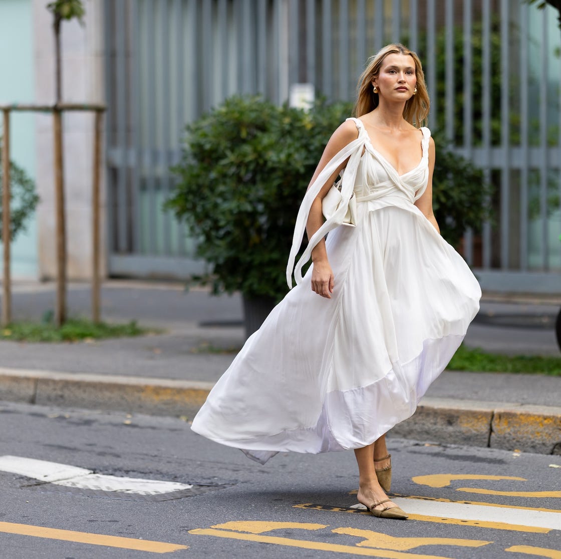 White A-Line Maxi Dress with Flowing Skirt — Trendy Styling Dress
