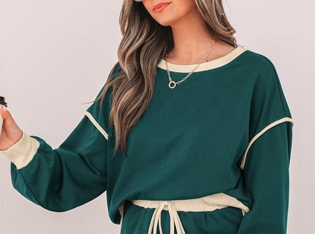 Teal and Cream Color Block Sweatshirt with Contrast Trim — Trendy Sweatshirt Outfits Women