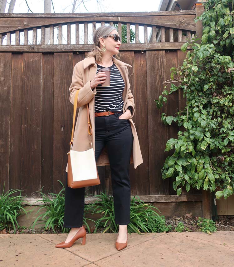 Camel Coat Over Striped Top and Skinny Jeans Camel Coat Over Striped Top and Skinny Jeans — Trendy Teacher Outfits Elementary