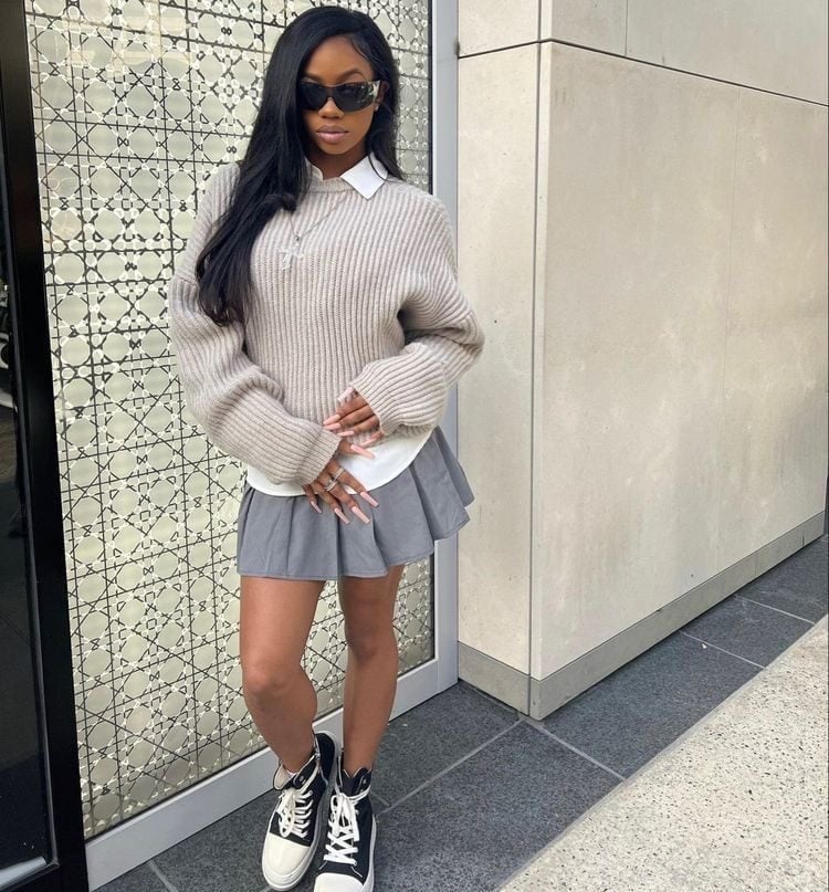 Grey Pleated Tennis Skirt With Beige Sweater Grey Pleated Tennis Skirt With Beige Sweater — Trendy Tennis Skirt Outfits