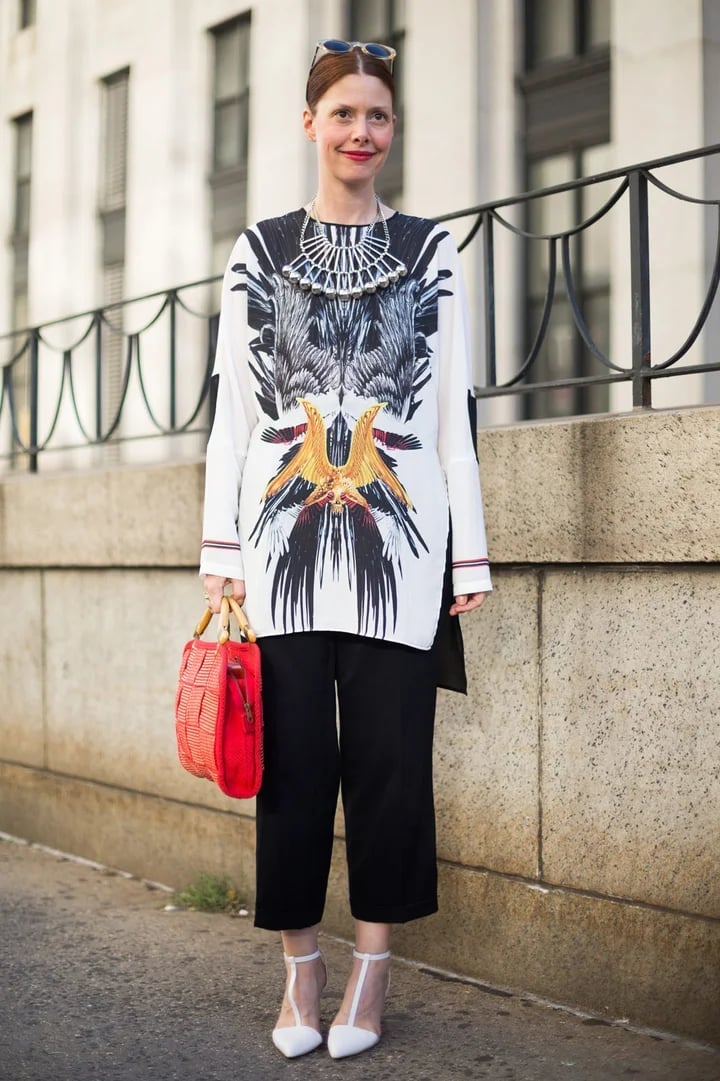 Graphic Tunic With Cropped Pants And Pointed Heels — Trendy Tomboy Outfits