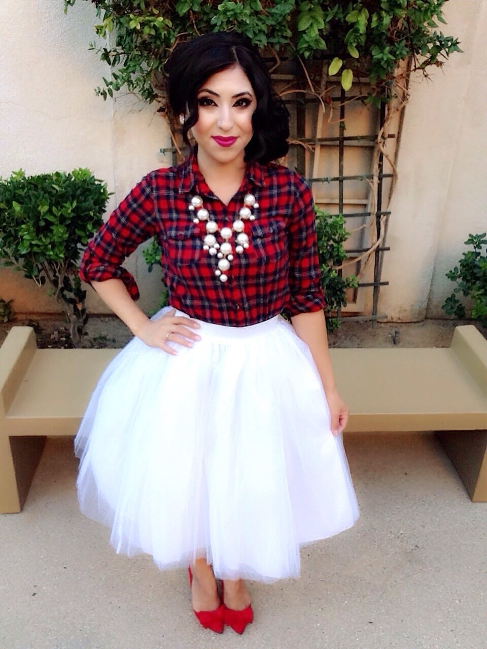 White Tulle Midi Skirt Plaid Shirt Combination White Tulle Midi Skirt Plaid Shirt Combination — Trendy Tulle Skirt Outfits