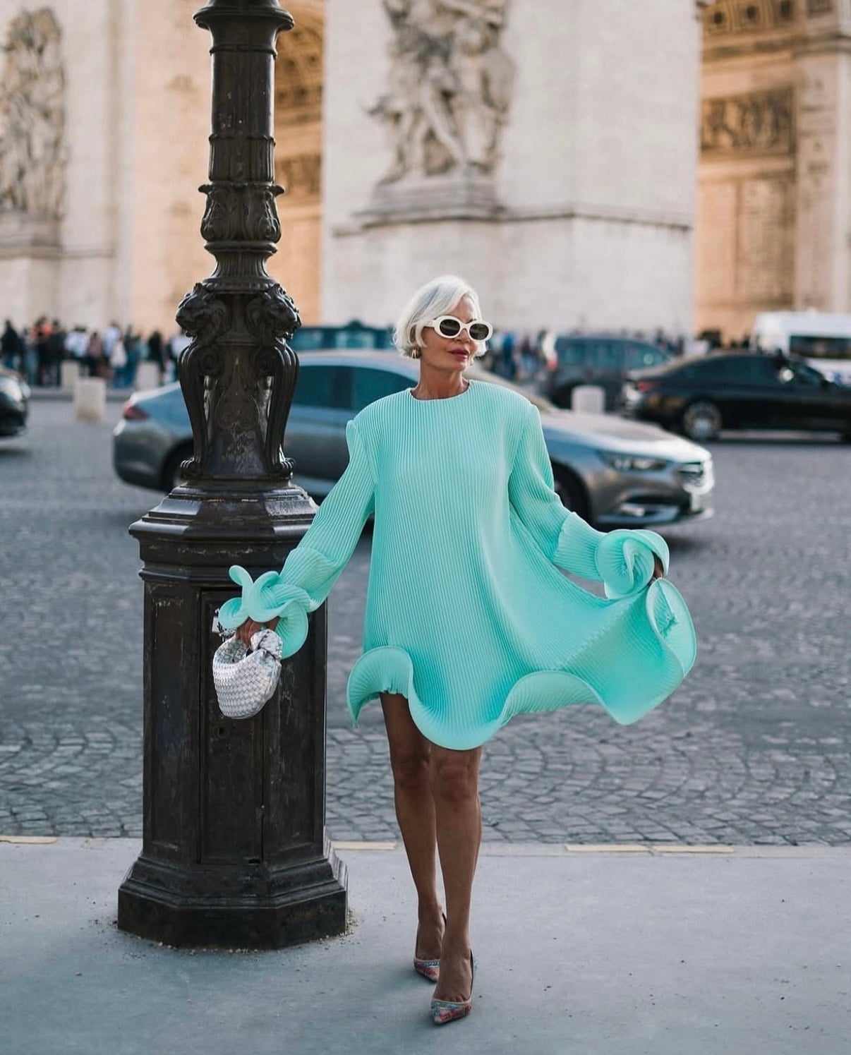 10 Turquoise Outfit Ideas to Elevate Your Summer Style