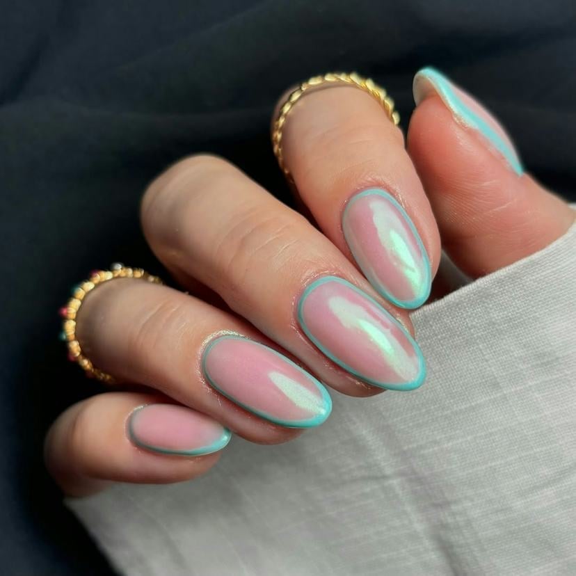 Millennial Teal" Nails Are Back From The 2010s