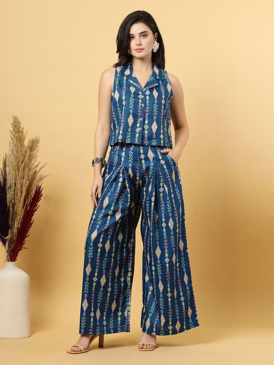 Deep Blue Geometric Print Crop Top and Wide-Leg Pants Deep Blue Geometric Print Crop Top and Wide-Leg Pants — Trendy Two Piece Outfits