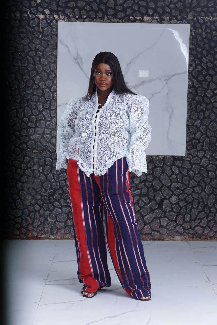 White Lace Blouse with Red and Blue Striped Wide-Leg Pants White Lace Blouse with Red and Blue Striped Wide-Leg Pants — Trendy Two Piece Outfits