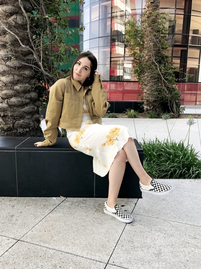 Floral Dress and Cropped Jacket with Checkered Slip-On, Close-Up Take Floral Dress and Cropped Jacket with Checkered Slip-On, Close-Up Take — Trendy Vans Outfits