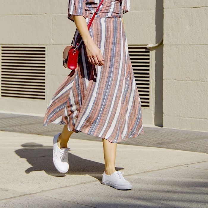 Striped Midi Dress with White Sneakers and Red Crossbody Bag Striped Midi Dress with White Sneakers and Red Crossbody Bag — Trendy Vans Outfits