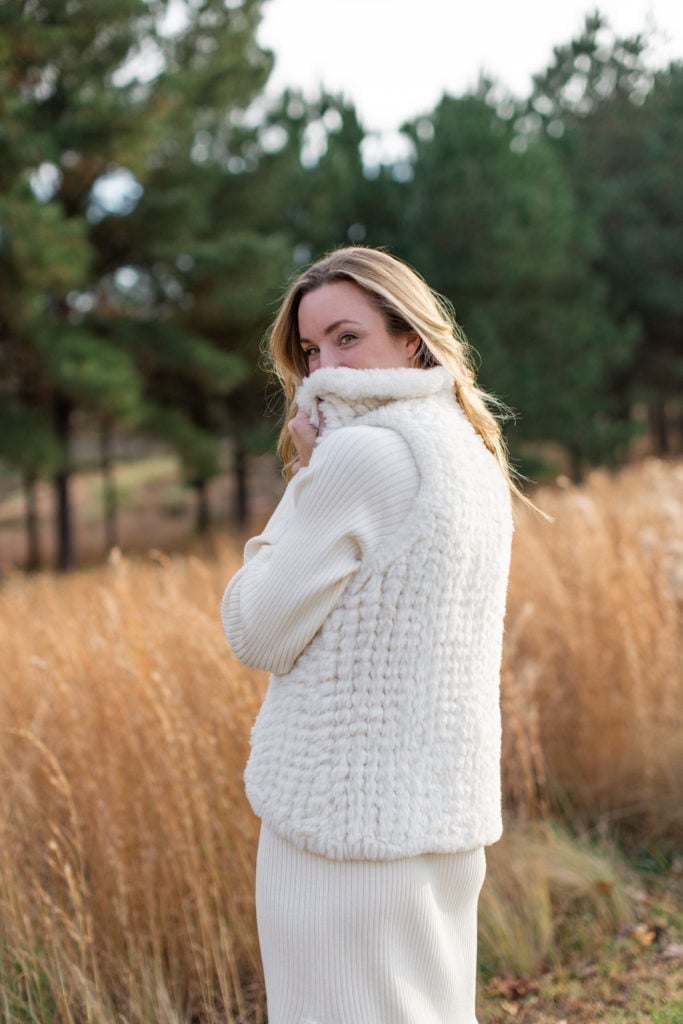 White Chunky Knit Vest Over Ribbed Sweater White Chunky Knit Vest Over Ribbed Sweater — Trendy White Sweater Outfit