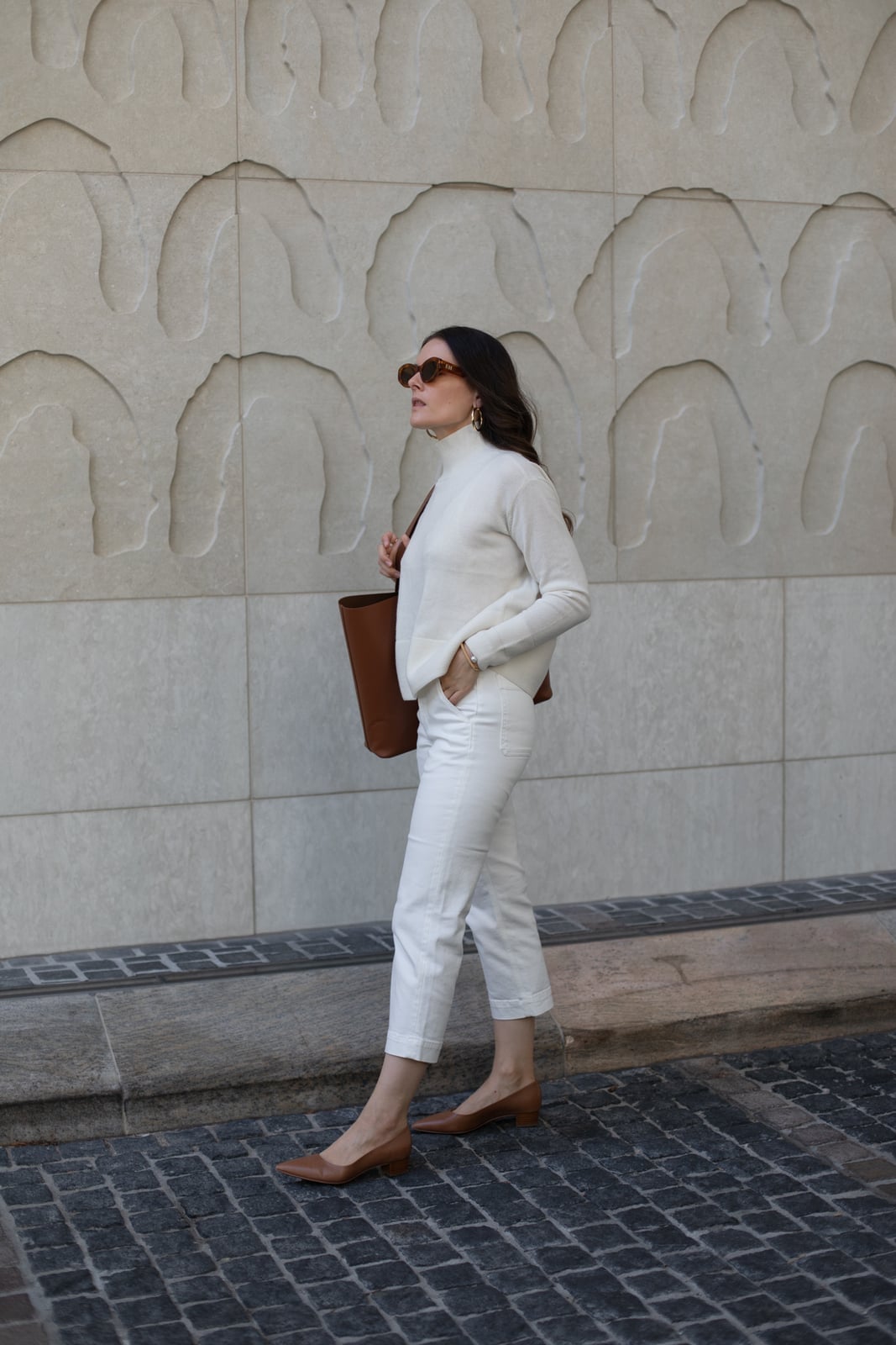 Fitted White Turtleneck Sweater with Tailored Trousers Fitted White Turtleneck Sweater with Tailored Trousers — Trendy White Sweater Outfit