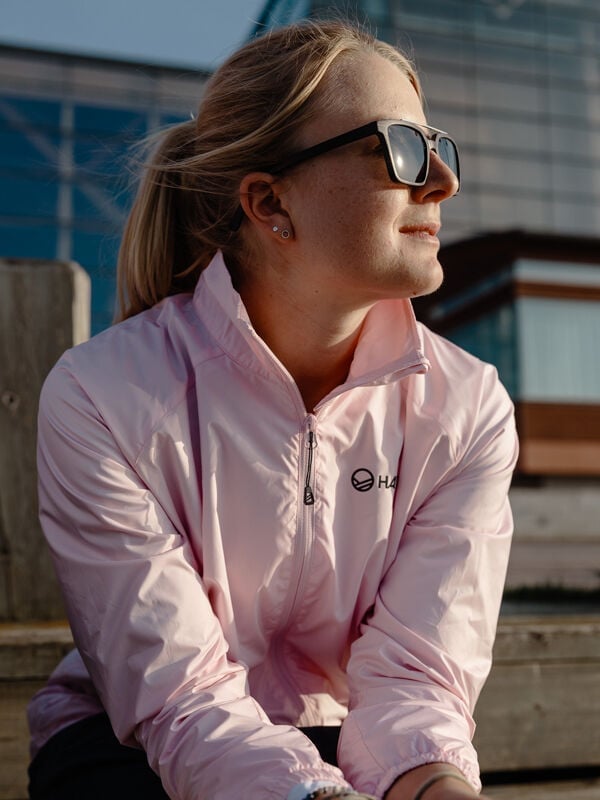 Relaxed Fit Pink Windbreaker Jacket — Trendy Windbreaker Outfits