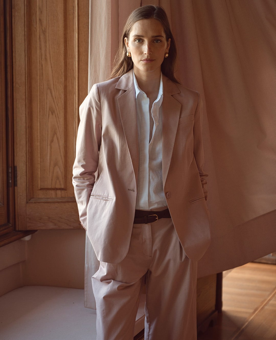 Pink Oversized Blazer and Wide-Leg Trousers Suit Pink Oversized Blazer and Wide-Leg Trousers Suit — Trendy Work Outfits