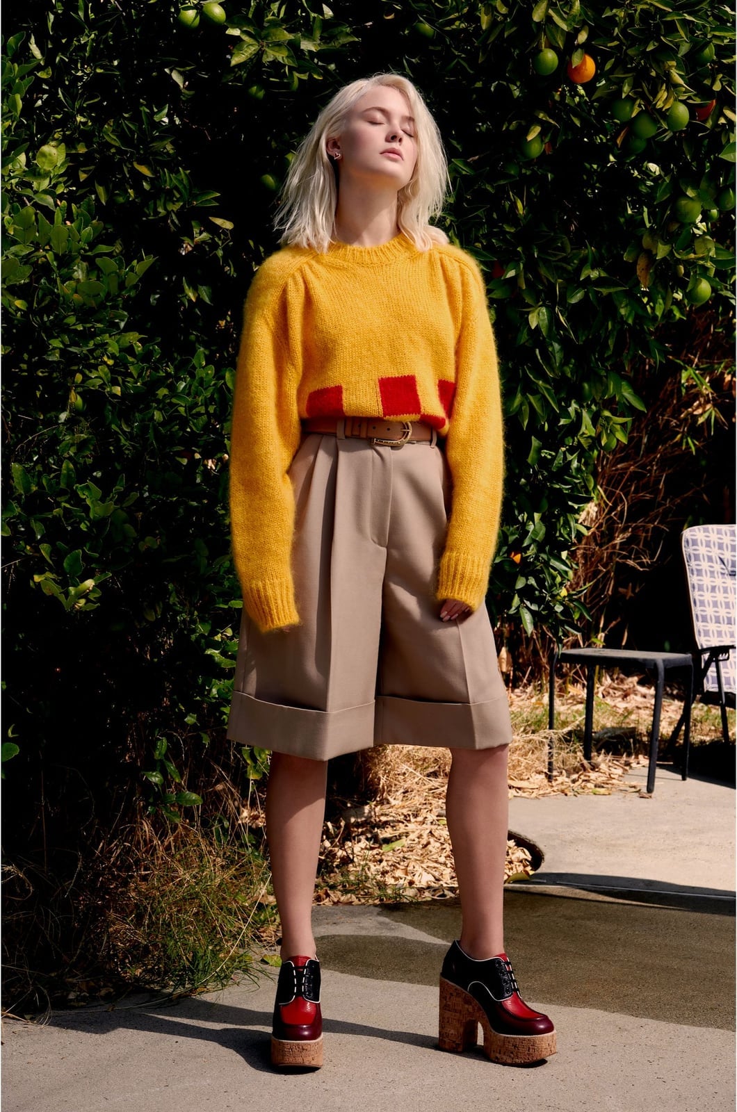 Oversized Knit Sweater with Wide-Leg Shorts — Trendy Zara Larsson Outfits